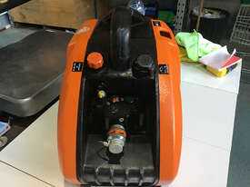 Holmatro TPU-15 Portable Petrol Hydraulic Pump 720bar 2-Stage - picture1' - Click to enlarge