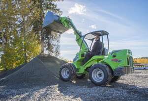 Avant 850 Articulated Compact Loader w Telescopic Boom & Bucket