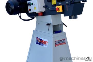 SM-GRIT150. Heavy Duty Industrial Belt Linisher. Steelmaster 150mm x 2000mm Belt Size