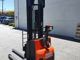 Toyota Staxio - Walk Behind Stacker - Brand New! - picture0' - Click to enlarge