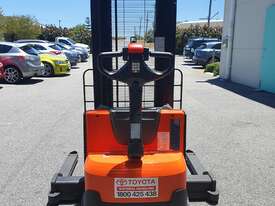 Toyota Staxio - Walk Behind Stacker - Brand New! - picture2' - Click to enlarge