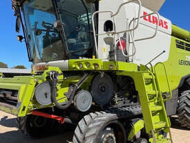 Claas Lexion 770TT Header(Combine) Harvester/Header - picture0' - Click to enlarge