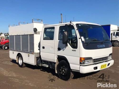 2004 Isuzu NPR 400 Crew