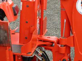 Kubota BX25 Tractor-Backhoe-Loader - picture2' - Click to enlarge