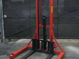 Manual Stacker Pallet Jack - 160cm High 500kg Capacity - picture0' - Click to enlarge