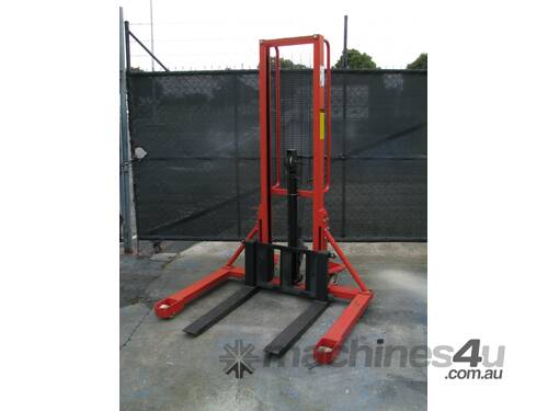 Manual Stacker Pallet Jack - 160cm High 500kg Capacity