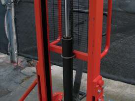 Manual Stacker Pallet Jack - 160cm High 500kg Capacity - picture2' - Click to enlarge