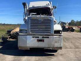 Mack Superliner - picture0' - Click to enlarge