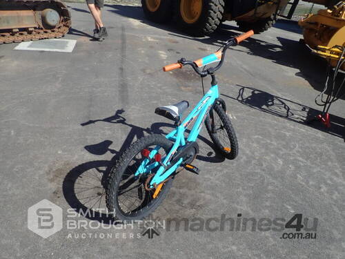 MXR AVANTI CHILDRENS BMX BIKE