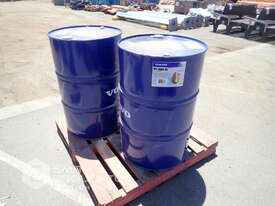 2 X 208 LITRE DRUMS VOLVO WET BRAKE OIL - picture0' - Click to enlarge