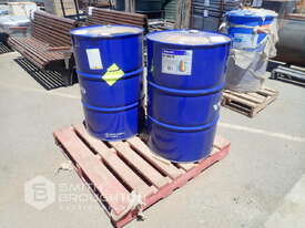 2 X 208 LITRE DRUMS VOLVO WET BRAKE OIL - picture1' - Click to enlarge