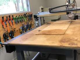 CNC precision wood metal routing machine - picture0' - Click to enlarge