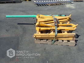 PALLET COMPRISISNG OF PERSONNEL RETRIEVAL SYSTEM - picture0' - Click to enlarge