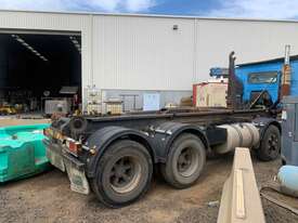 Volvo FM , 8x4 Hooklift Truck  - picture2' - Click to enlarge