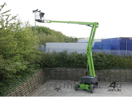 HR17 Hybrid 4x4 Self Propelled Boom Lift