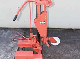 Hydraulic Drum Lifter - picture2' - Click to enlarge