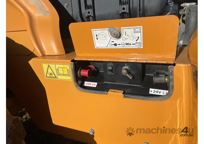 CASE 821F Loader/Tool Carrier Loader