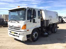 2017 Hino FG 500 1628 - picture0' - Click to enlarge