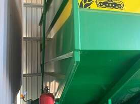 2015 Grain King Trufab 25T Tramliner Grain Carts - picture1' - Click to enlarge