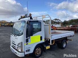 2017 Isuzu NLR 45-150 - picture0' - Click to enlarge