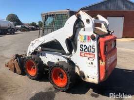 2010 Bobcat S205 - picture2' - Click to enlarge