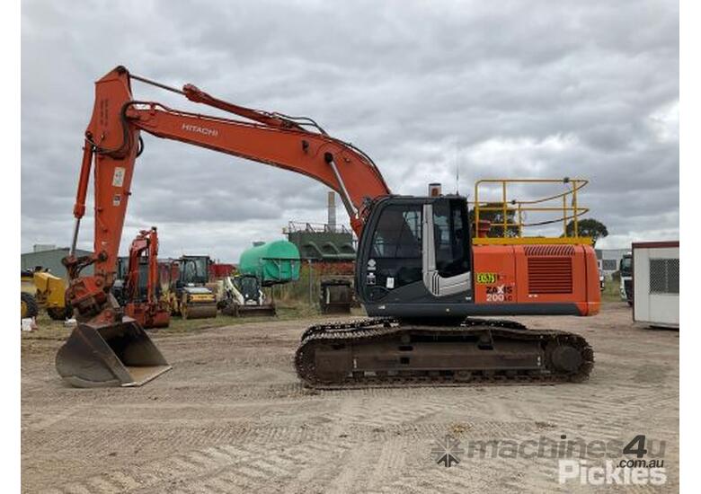 Used Hitachi ZX200LC3 7-20 Tonne Excavator in , - Listed on Machines4u