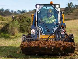 Skid Steer Loader 1.1T - ROPS Cab + Range of Attachments - picture0' - Click to enlarge