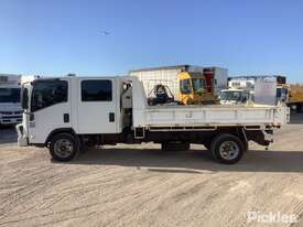 Isuzu NPR 300 - picture1' - Click to enlarge