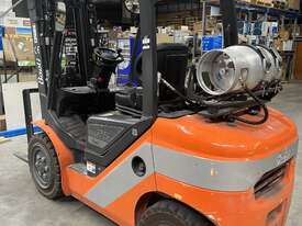 Baoli 2.5t LPG Forklift - picture0' - Click to enlarge