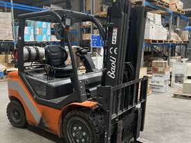 Baoli 2.5t LPG Forklift - picture1' - Click to enlarge