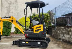 U17 Yuchai Mini Excavator 1.7T - Inc 3 Buckets