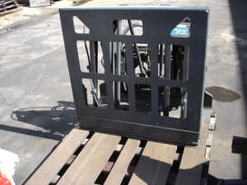 Class 2 Slip-Sheet Forklift Attachment - picture0' - Click to enlarge