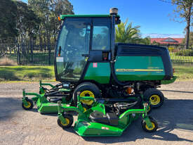 John Deere 1600 Wide Area mower Lawn Equipment - picture1' - Click to enlarge