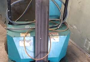 KLEEN -Lockformer Single Head Corner Caddy