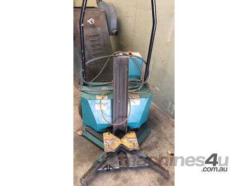 KLEEN -Lockformer Single Head Corner Caddy