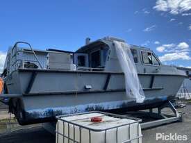 1992 Survey Motor Boat Casuarina Aluminum Boat - picture1' - Click to enlarge