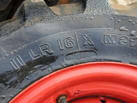 Michelin Tyres & Rims: 11 x 16 + 420/70 R 24 - picture0' - Click to enlarge