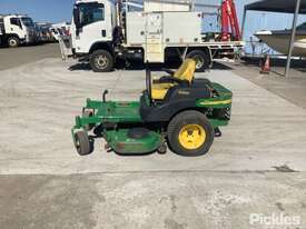 John Deere ZTrak Zero Turn Ride On Mower - picture2' - Click to enlarge