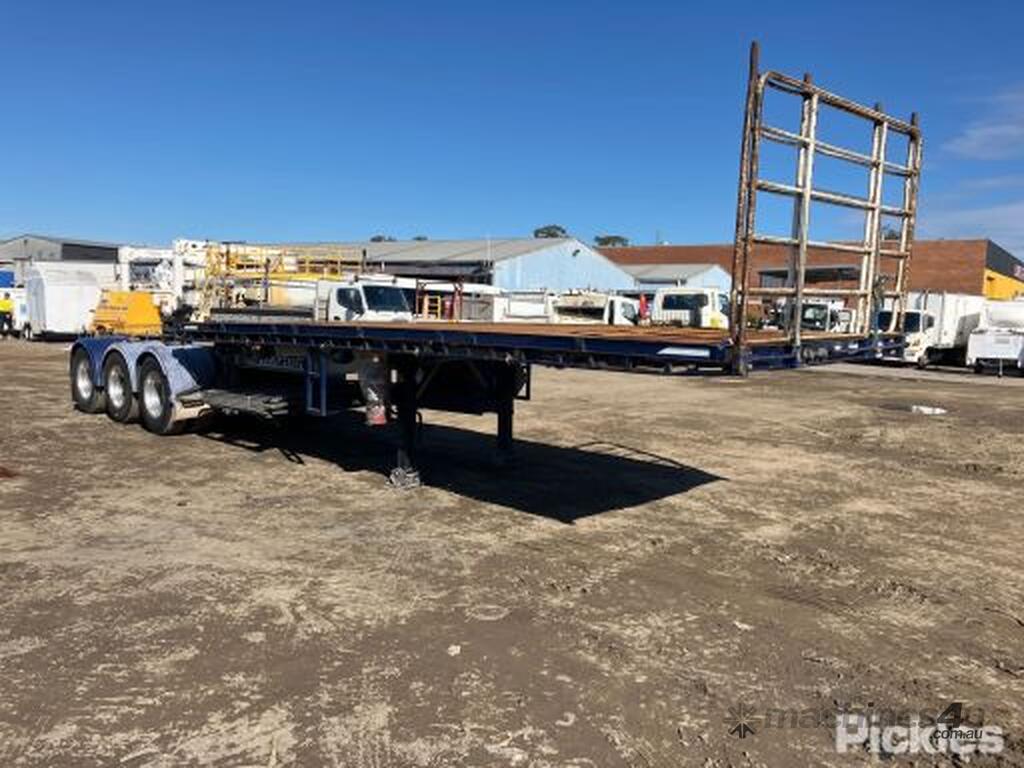 Buy Used 2010 Freighter Maxitrans ST3 Drop Deck Trailer in , - Listed ...