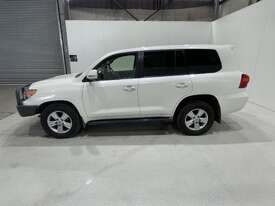 2015 Toyota Landcruiser VX (4x4) V8 Turbo Diesel Wagon - picture0' - Click to enlarge