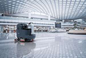 CLEANQUIP-Nilfisk SC5000 910C Large Ride On Scrubber / Dryer