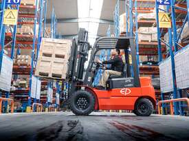 EFL252X LI-ION COUNTERBALANCE FORKLIFT TRUCK 2.5T - picture2' - Click to enlarge