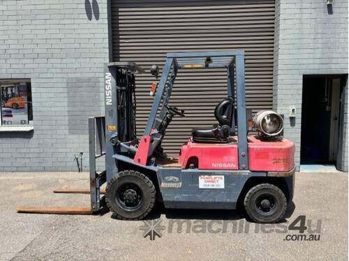 Nissan p1f1a18du Counterbalance Forklifts - New and Used Nissan