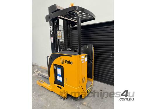 caption Electric Reach forklift