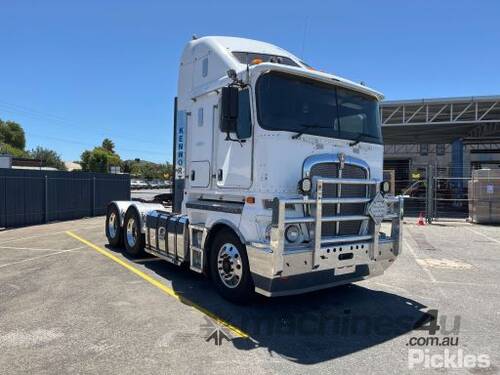 2011 Kenworth K200 Series Prime Mover Sleeper Cab