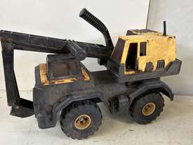 QTY OF 2 TONKA TOYS - picture0' - Click to enlarge