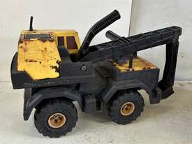 QTY OF 2 TONKA TOYS - picture1' - Click to enlarge