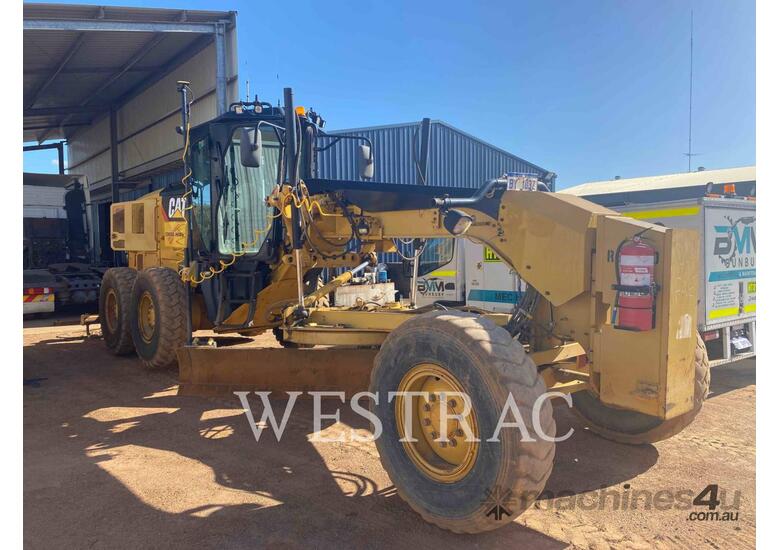 caption CAT 12M Motor Graders