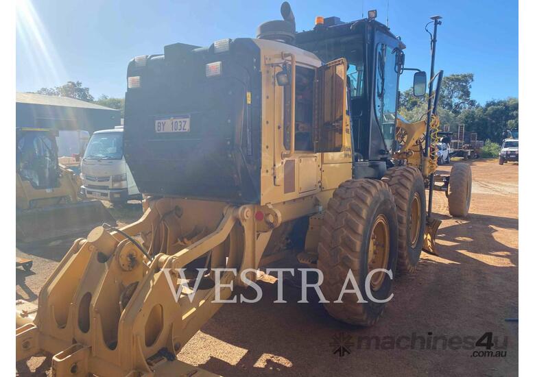 caption CAT 12M Motor Graders