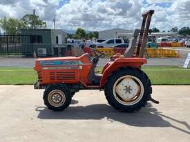 Kubota Sunshine ZL1-225 4x4 Tractor - picture2' - Click to enlarge